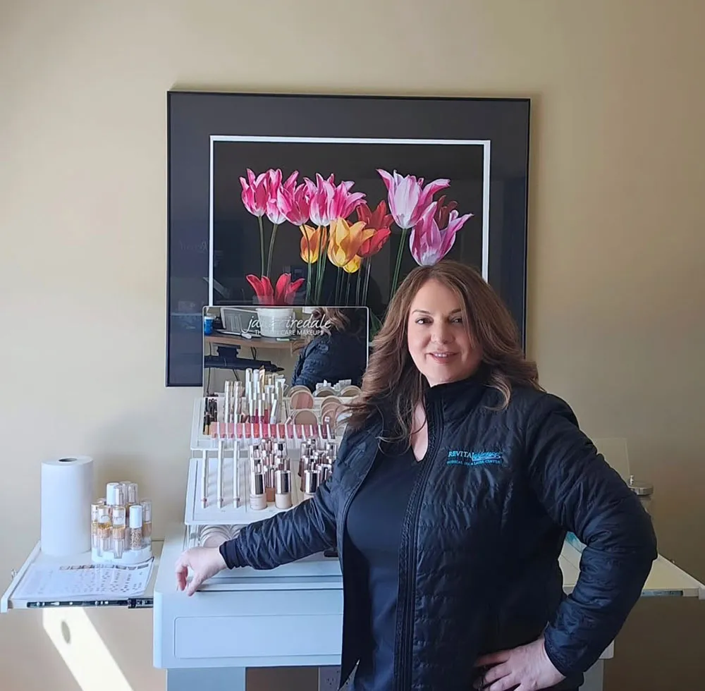 Angelica with Jane Iredale Products